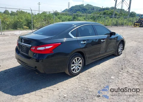 2017 Nissan Altima 2.5 S z USA, uszkodzony, nr VIN 1N4AL3AP1HC483250